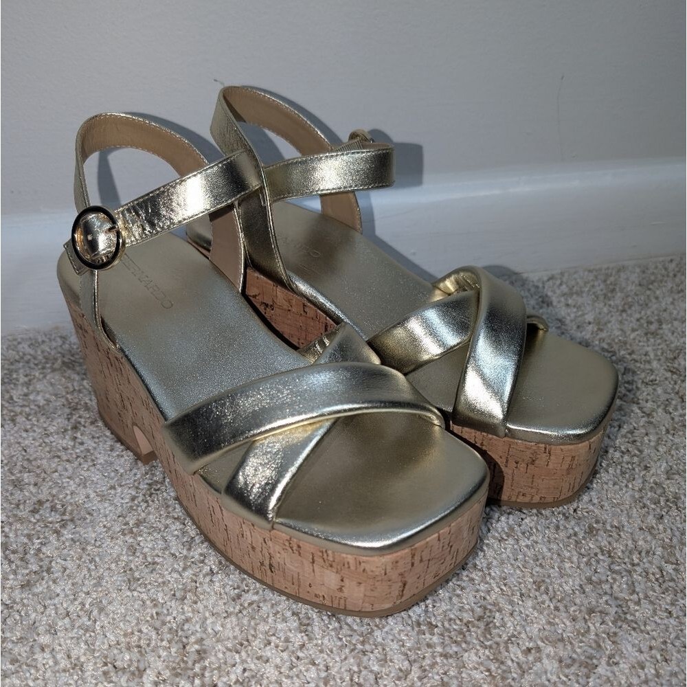 Bernardo Chunky Heel Weston Platform Sandals Champagne Gold Puffy Straps Sz 8.5